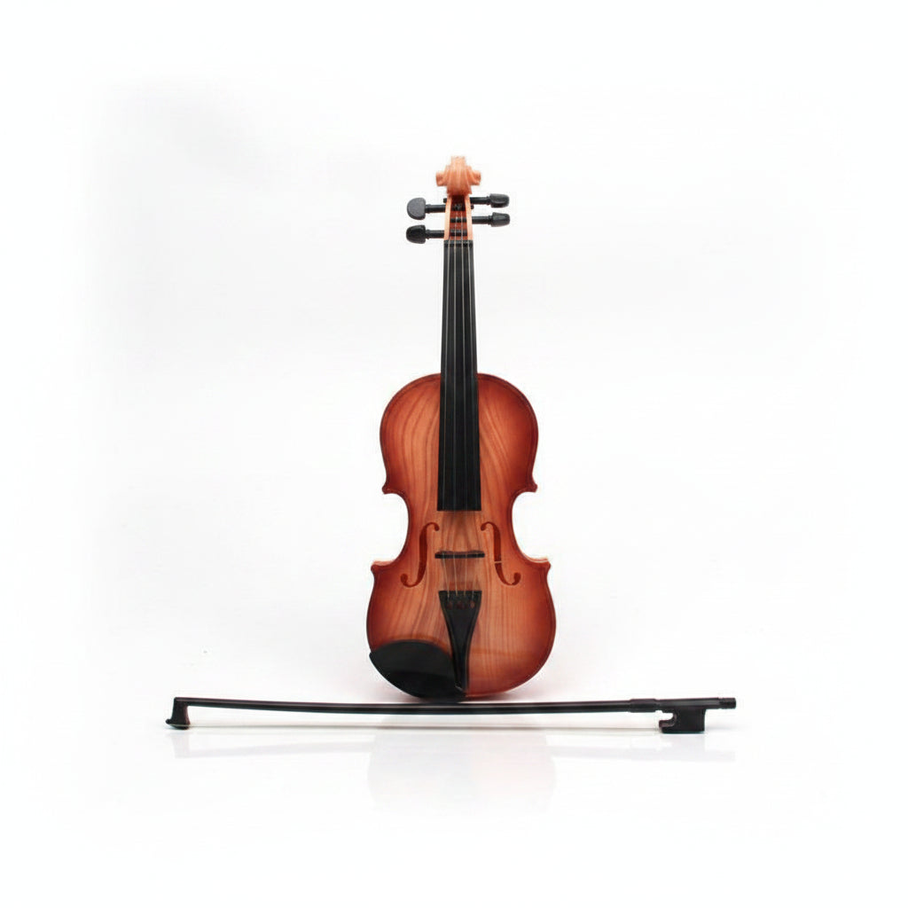 Dečija igračka violina Magic Violin u boji drveta sa pripadajućim gudalom i originalnim trouglastim pakovanjem.